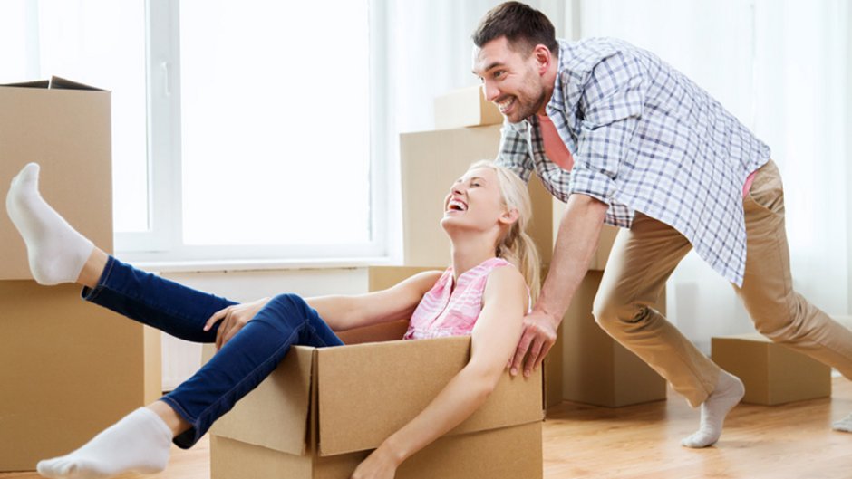 Umzug, Übersiedlung, übersiedeln, Umzugsstress, stressfrei, Umzugskisten, Umzugshelfer, Foto: Syda Productions – fotolia.com