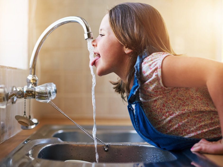 Trinkwasserverordnung, Trinkwasser, Wasserhahn, Foto: iStock/PeopleImages
