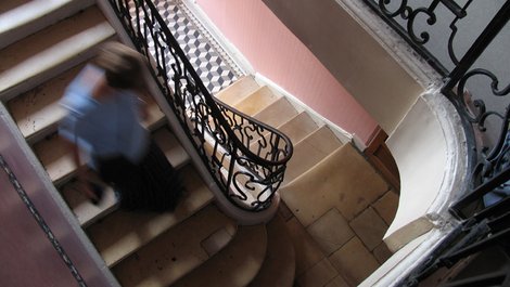 Stiegenhaus, Rücksichtnahme, Foto: iStock.com / CrazyD
