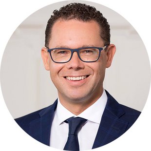 Geldwäsche Makler, Foto: feelimage / Matern