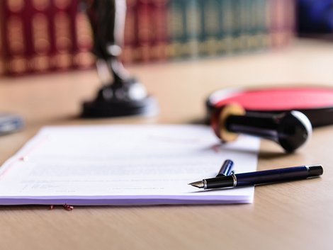 Grundbuch, Nebenkosten beim Immobilienkauf, Foto: djedzura/fotolia.com